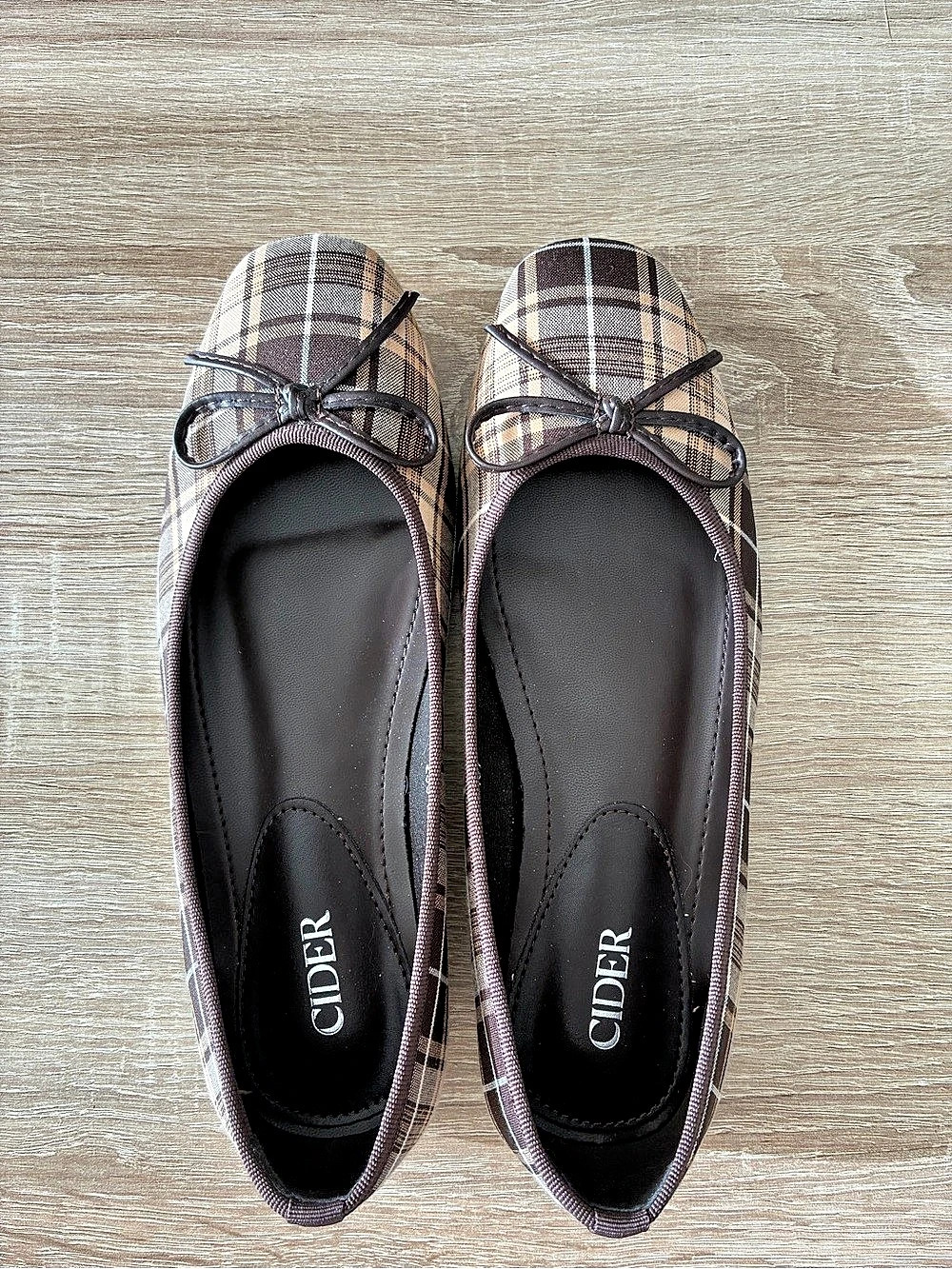 [MAKE OFFER] CIDER Beige & Coffee Bow Ballet Flats